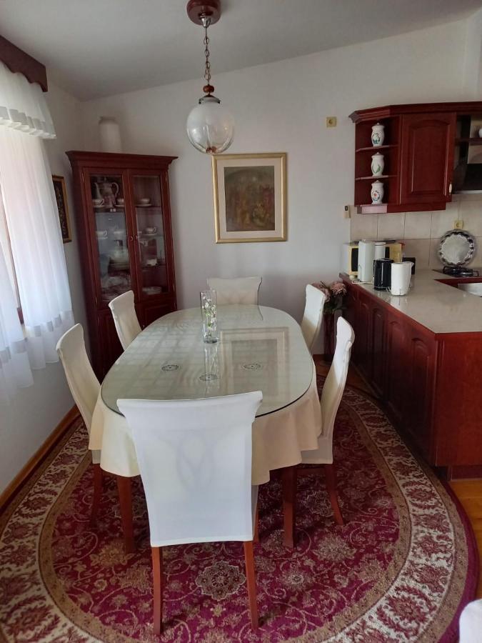 Apartments Raos Stobrec Luaran gambar