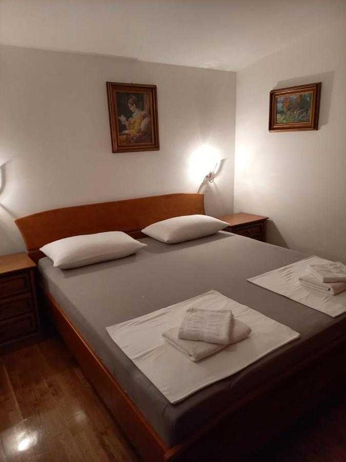Apartments Raos Stobrec Luaran gambar