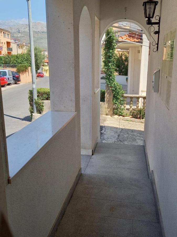 Apartments Raos Stobrec Luaran gambar