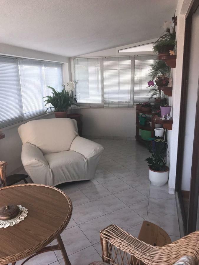 Apartments Raos Stobrec Luaran gambar